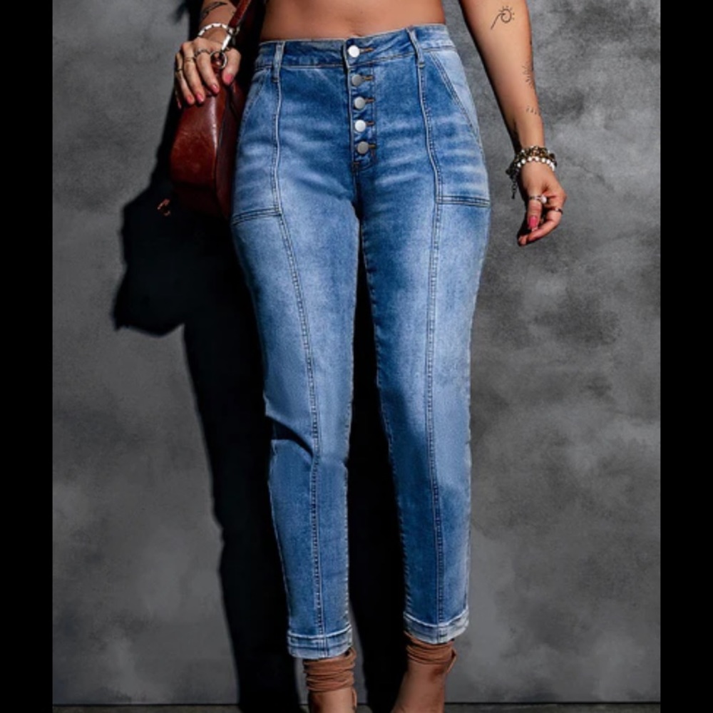 Fashion Nova- High waisted cargos